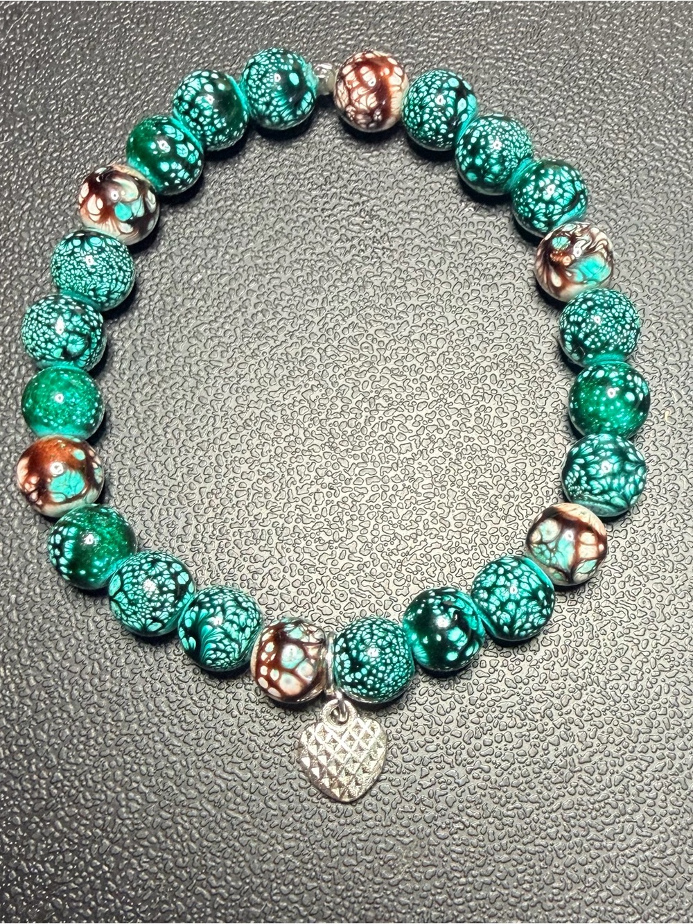 ✨Handmade✨Turquoise Beaded Heart Charm Stretch Bracelet